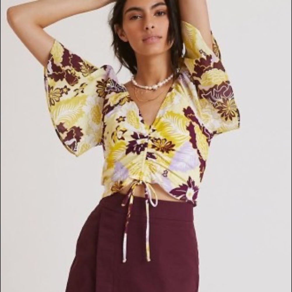 BRAND NEW Anthropologie Maeve Cinched Flutter Sleeve Top Yellow Motif Size Small